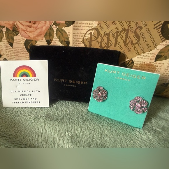 Kurt Geiger Jewelry - Kurt Geiger NWT Small Bloom Earrings